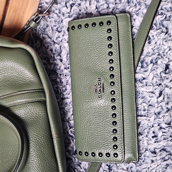 Coach Olive Green Leather Satchel With Wallet 2 For One - Picture 15 of 16
